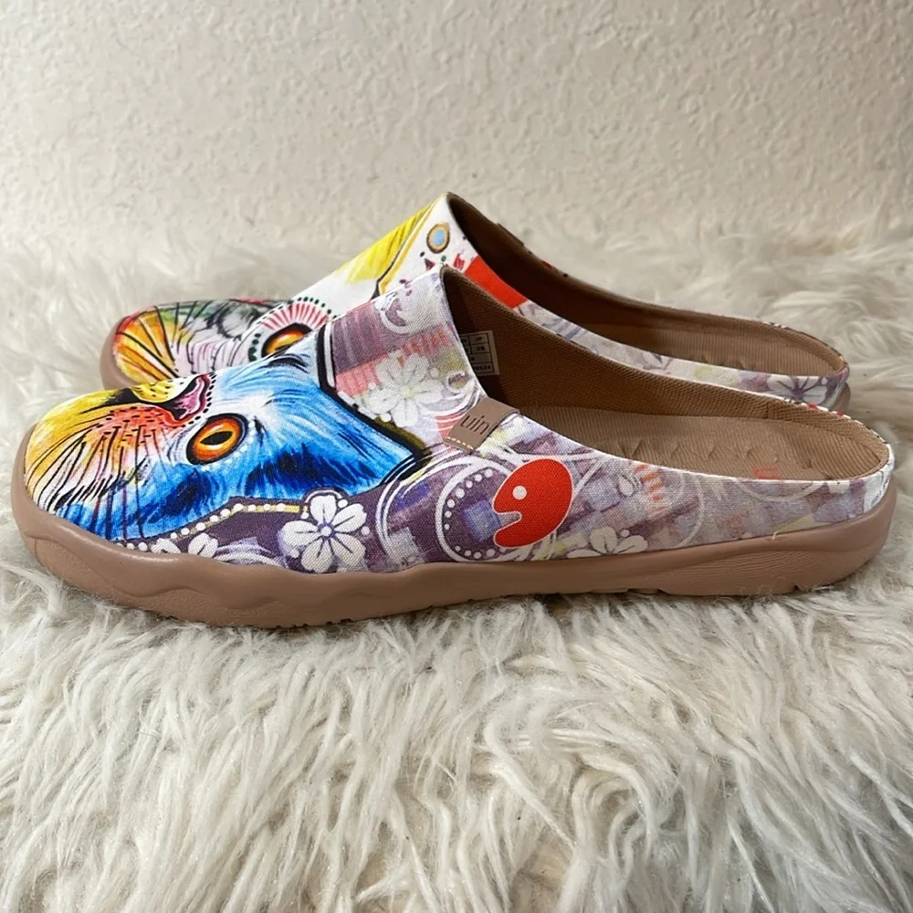 UIN CHEER UP SLIPPER Cat Print Colorful Lightweight Slip On Size 9.5 NEW - Picture 5 of 16